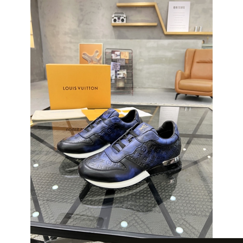 l**is V*t*n sneakers
